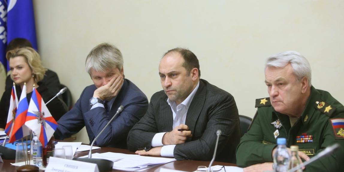 С 14 по 18 декабря в нижней палате российского парламента прошла выставка «Дни ЦСКА в Государственной Думе» и круглый стол «Спортивная молодежь – опора России»