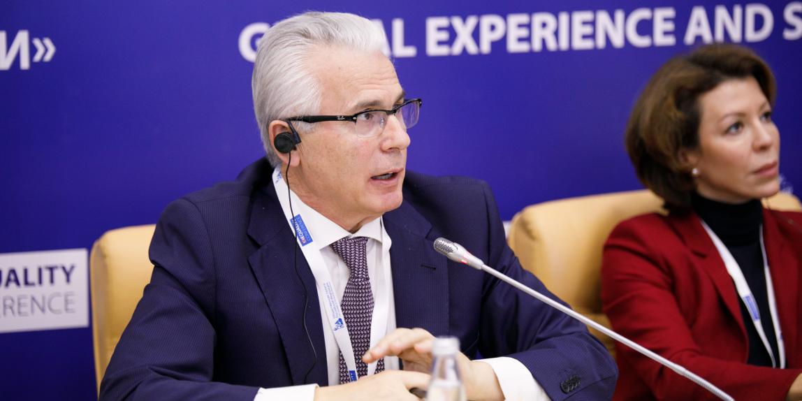 Бальтасар Гарсон, Вероника Крашенинникова