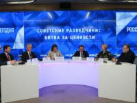 24 октября в пресс-центре МИА «Россия сегодня» состоялась презентация новой книги «Теория искусства в Италии 1450-1600» Энтони Бланта, ведущего британского искусствоведа и советского разведчика
