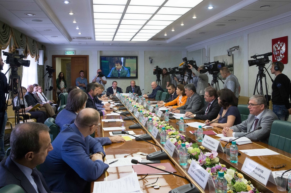Совет Федерации, Комитет по Украине, 11 июня 2015. Фото: Пресс-служба Совета Федерации